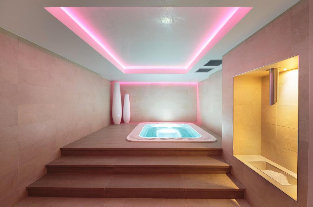 Hotel Monaco Каорле Экстерьер фото
